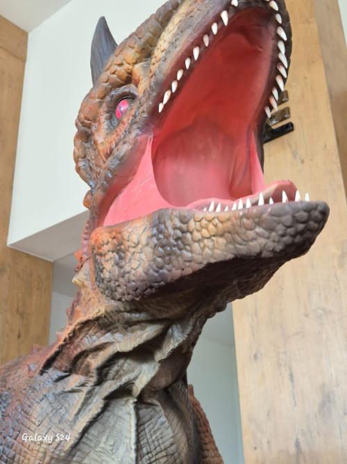 Cestování s dinosaury